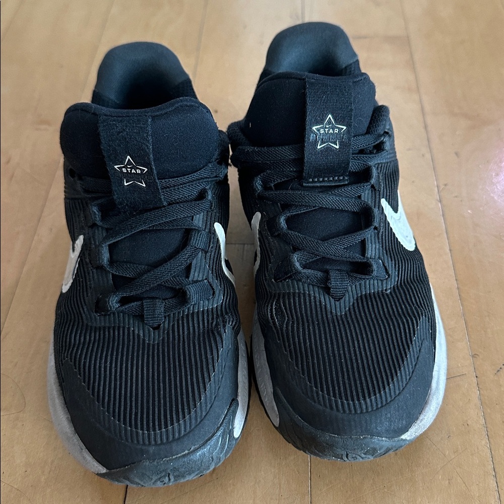 Nike Black Athletic Sneakers with White Accents boys size 13C